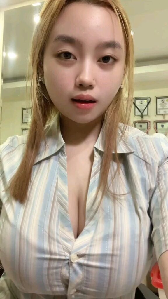 Guru Viral Terbaru Tante Korea Tobrut Bening Ngokop Top Trending Viral 2025 New