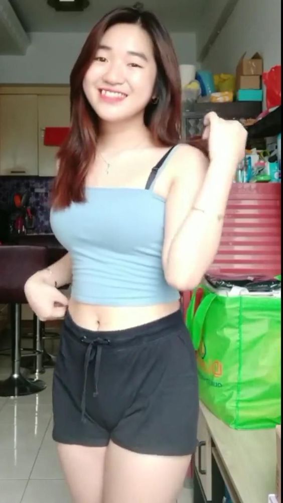 Viral Video 2025 Dikencingi Karyawati Toko Roti Top Trending New