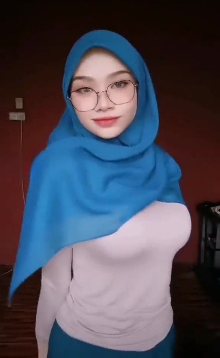 Top Trending Gadis Hijab Yandex Viral Burung Abang Terjepit Kerang Ajaib Nyampe Lumer Di Dalam