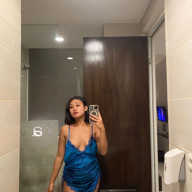 12 Unique Ways Tante Viral Indo Kau Buat Aku Lupa Dunia